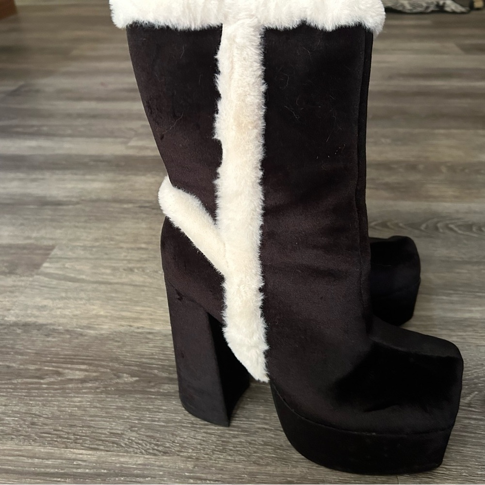 SHEIN Black and Cream Heeled Boots new